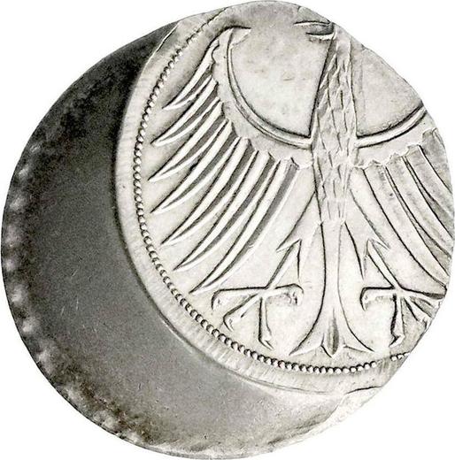 Реверс монеты - 5 марок 1951-1974 года Смещение штемпеля - цена серебряной монеты - Германия, ФРГ